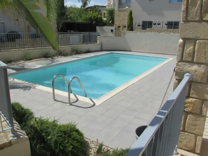 Detached house for rent 201 m² in Limassol, Agios Tychon