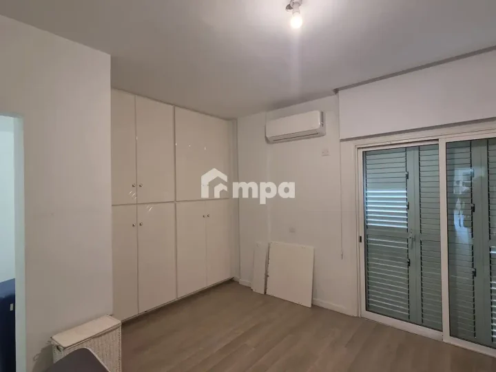 Apartments for rent 120 m² in Nicosia, Egkomi