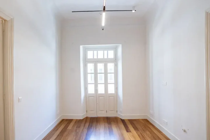 Office 366 m² for rent in Limassol, Historical Center