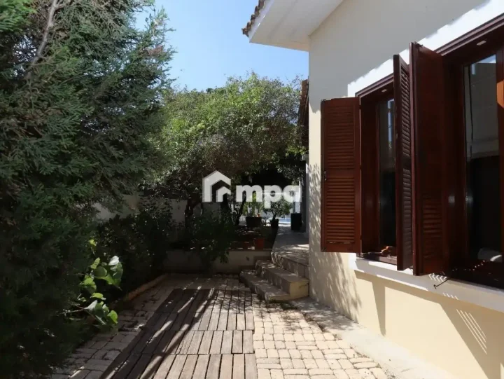 Μονοκατοικία προς ενοικίαση 272 μ² στην τοποθεσία Nicosia, Egkomi