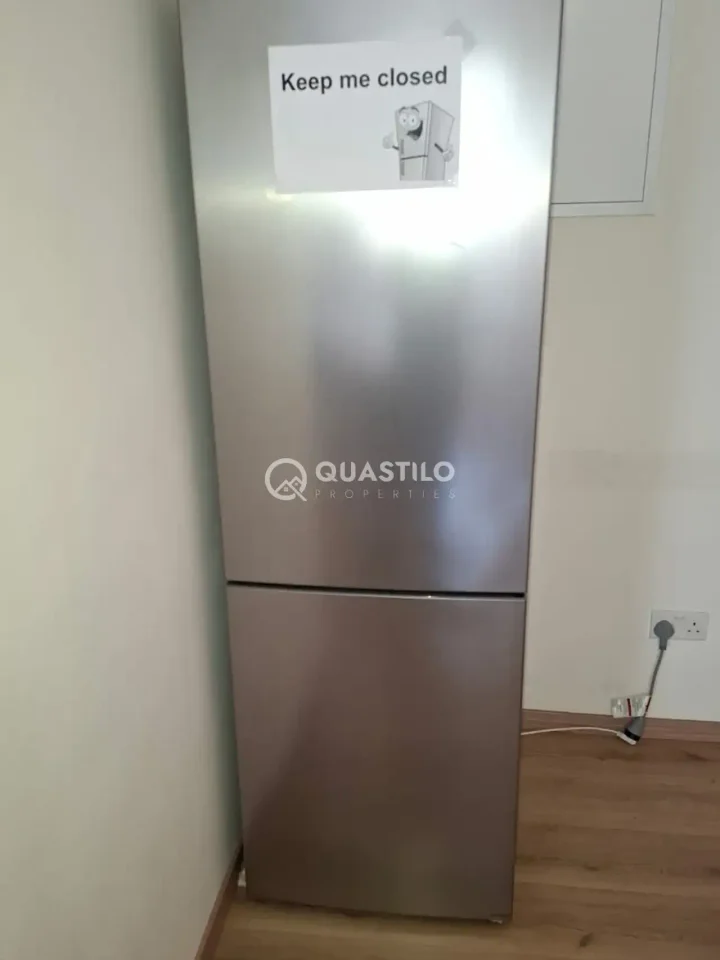 Office 240 m² for rent in Limassol, Limassol - Agia Zoni