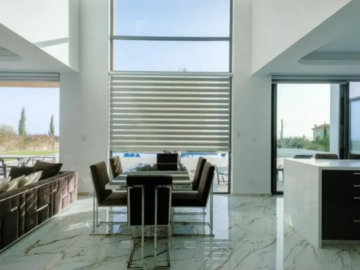 Villa for rent 220 m² in Paphos, Pegeia