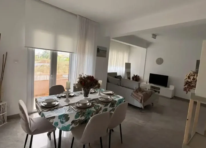 3-bedroom apartments for rent 142 m² in Limassol, Germasogeia Tourist Area