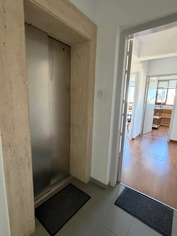 Office 110 m² for rent in Paphos, Paphos - Agios Theodoros