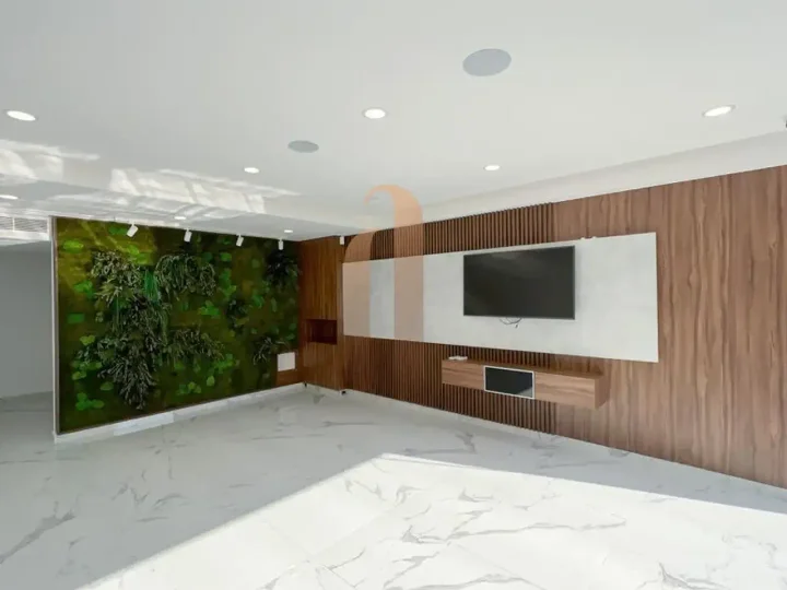 Office 125 m² for rent in Limassol, Agios Tychon Tourist Area