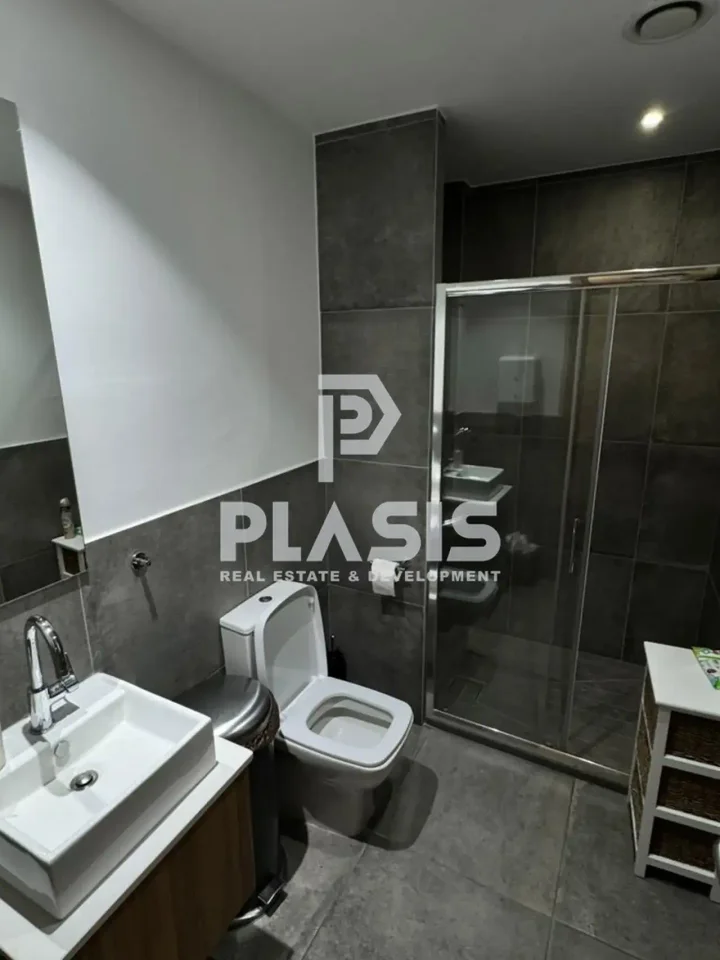 Office 307 m² for rent in Limassol, Limassol - Agia Napa
