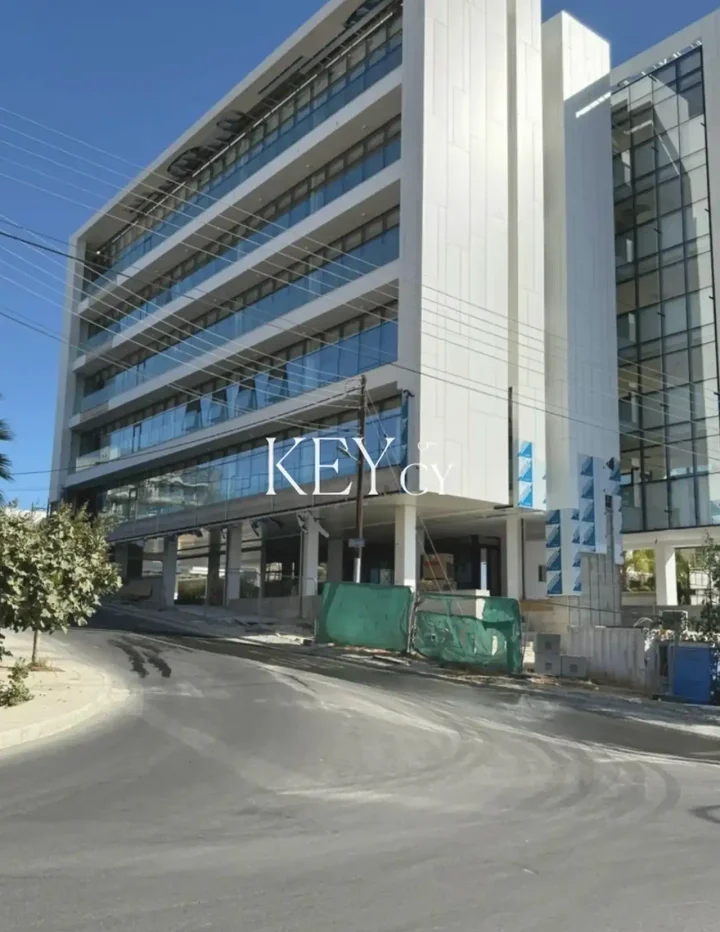 Офис 549 м² в аренду в Limassol, Limassol - Mesa Geitonia