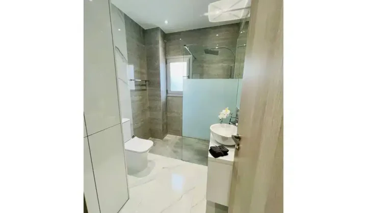 2-bedroom apartments for rent 80 m² in Limassol, Germasogeia Tourist Area