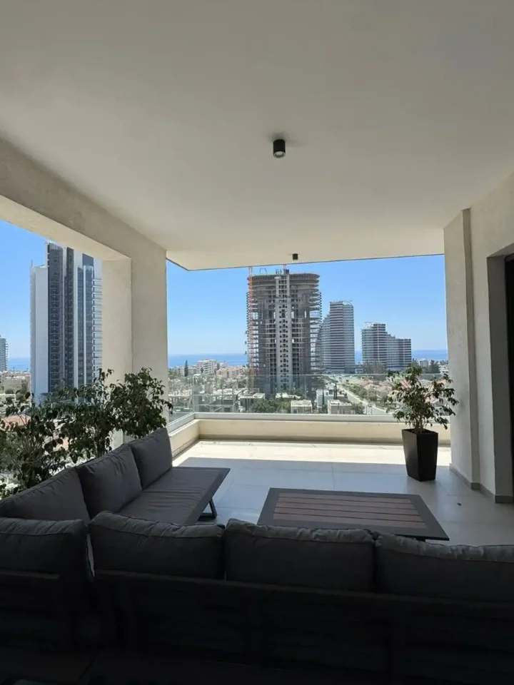 Apartments for rent 115 m² in Limassol, Germasogeia Tourist Area