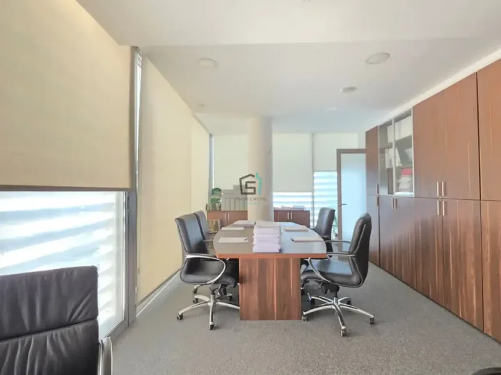 Office 150 m² for rent in Limassol, Limassol - Kapsalos