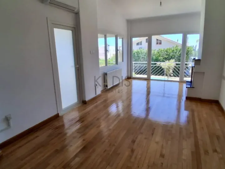 Villa for rent 200 m² in Limassol, Limassol - Agia Fyla
