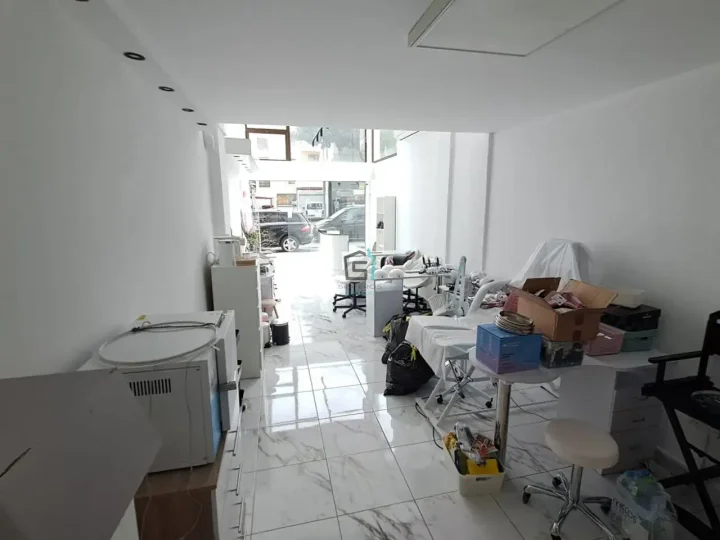 Trading area 60 m² for rent in Limassol, Limassol - Agia Zoni