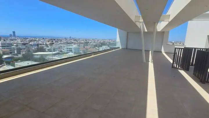 Office 309 m² for rent in Limassol, Limassol - Kapsalos