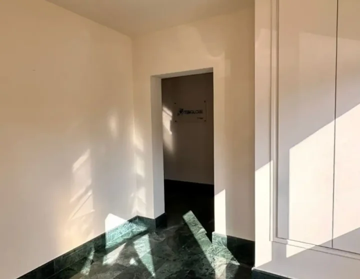 Офис 300 м² в аренду в Limassol, Germasogeia Tourist Area