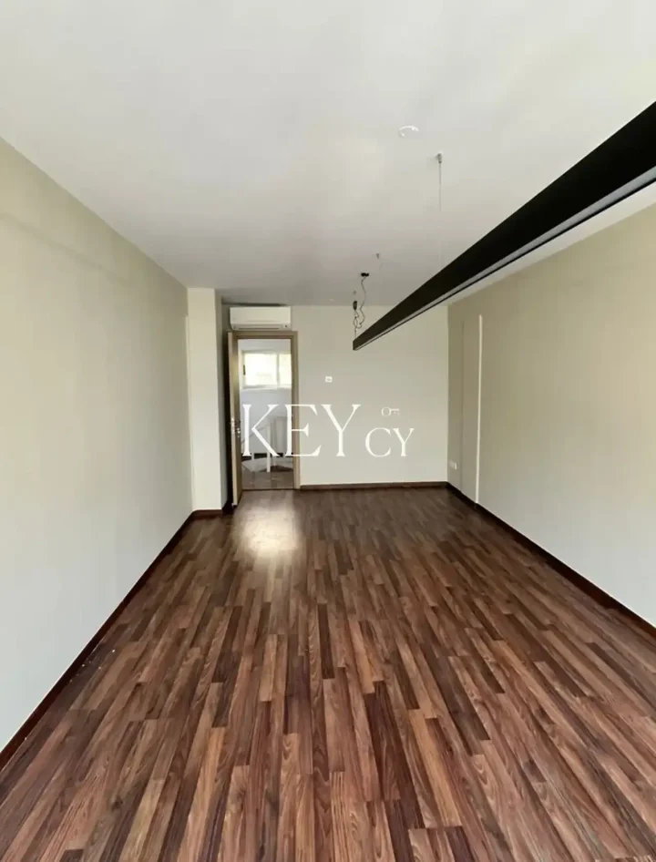Office 100 m² for rent in Limassol, Potamos Germasogeias