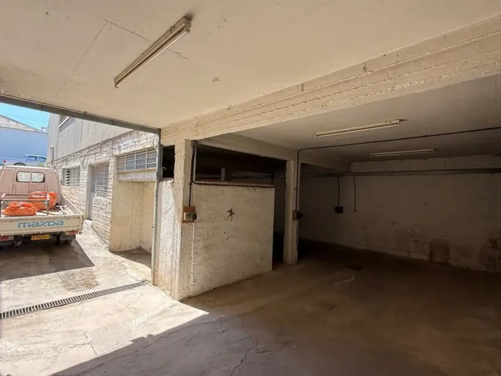 Warehouse 180 m² for rent in Limassol, Limassol - Omonia