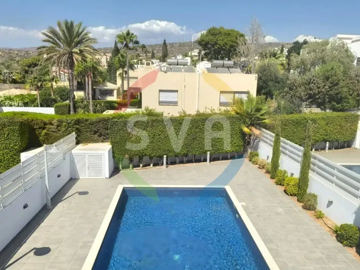 Δίδυμη κατοικία προς ενοικίαση 254 μ² στην τοποθεσία Limassol, Agios Tychon