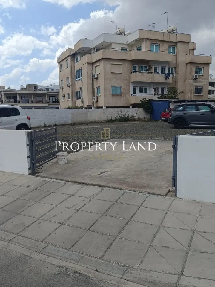 Commercial properties 200 m² for rent in Larnaca, Larnaka - Sotiros
