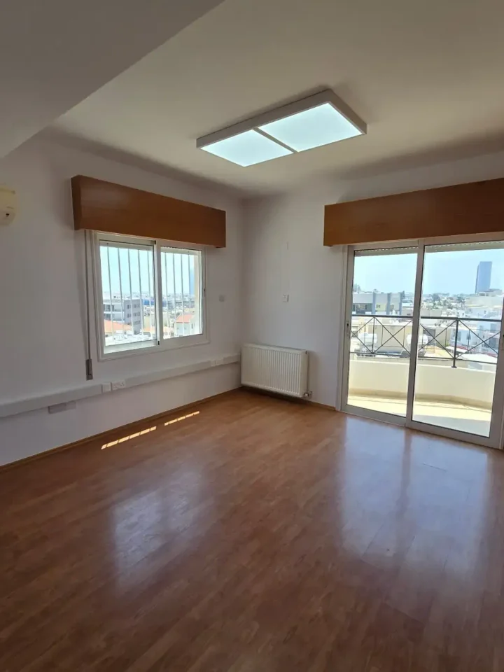 Γραφείο 185 μ² προς ενοικίαση στην τοποθεσία Limassol, Limassol - Mesa Geitonia