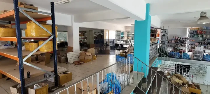 Trading area 550 m² for rent in Larnaca, Larnaka - Agioi Anargyroi I
