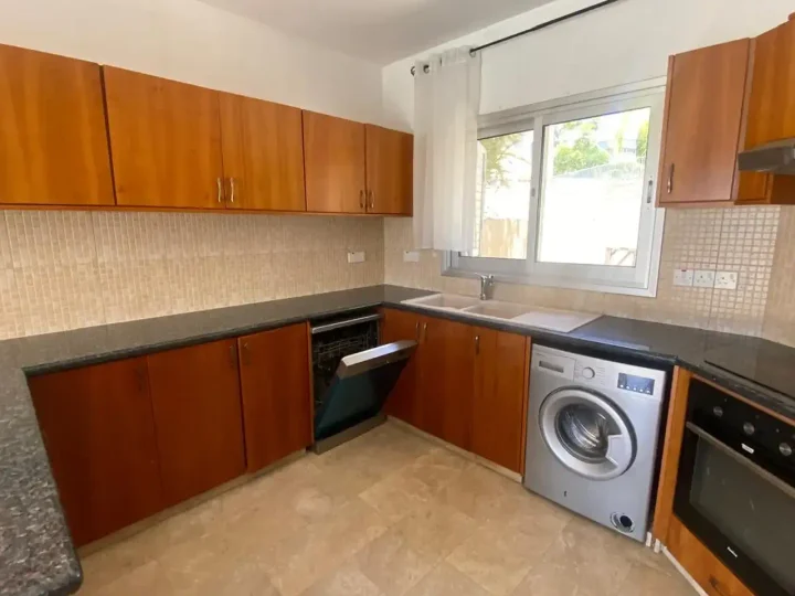 Detached house for rent 150 m² in Limassol, Agios Tychon
