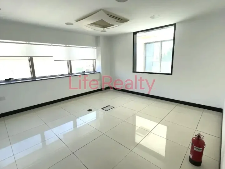 Commercial properties 326 m² for rent in Limassol, Limassol - Mesa Geitonia