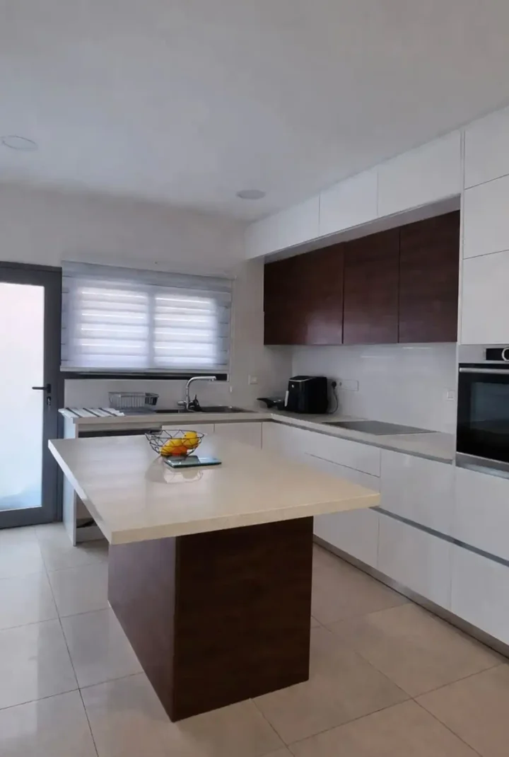 Apartments for rent 105 m² in Limassol, Kato Polemidia