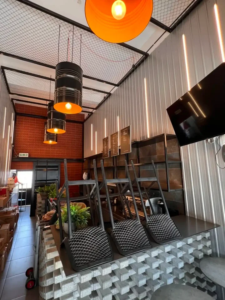 Trading area 70 m² for rent in Larnaca, Larnaka - Finikoudes