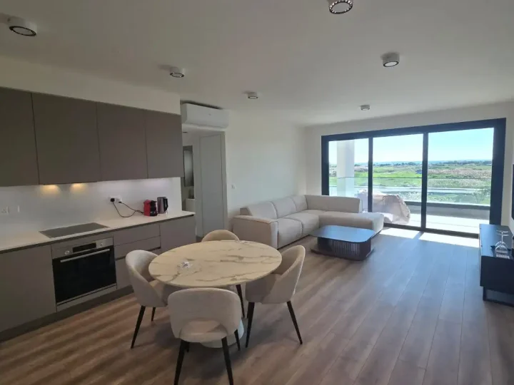 2-bedroom apartments for rent 96 m² in Limassol, Limassol - Zakaki