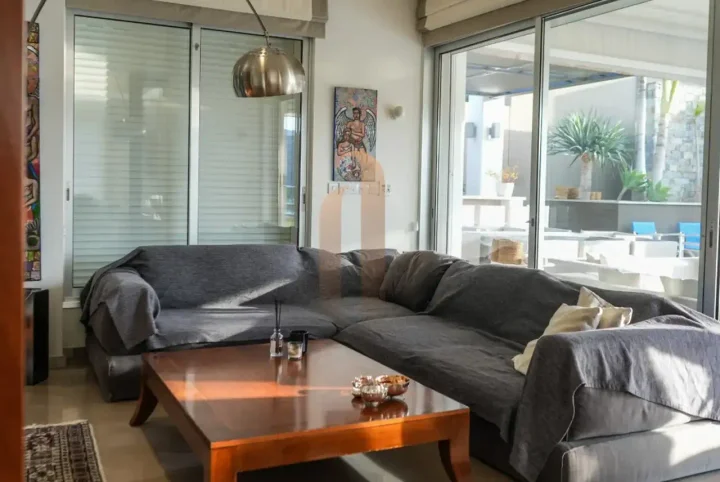 4-bedroom detached house for rent 280 m² in Limassol, Germasogeia