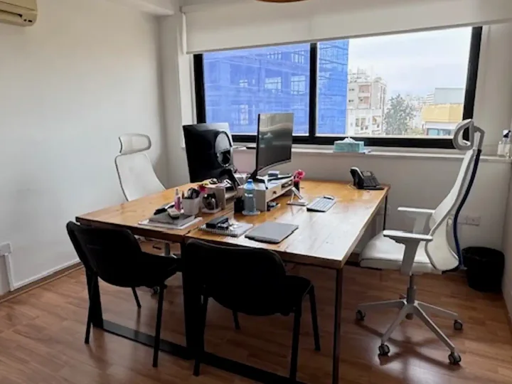 Office 75 m² for rent in Nicosia, Nicosia - Ag. Antonios
