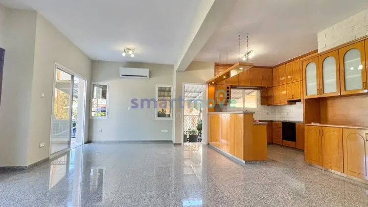 3-bedroom semi-detached house for rent 150 m² in Limassol, Limassol - Agia Zoni