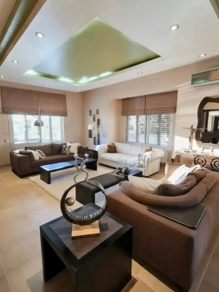Villa for rent 500 m² in Paphos, Konia