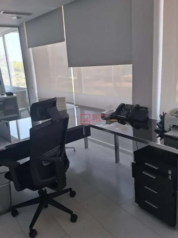 Γραφείο 235 μ² προς ενοικίαση στην τοποθεσία Limassol, Limassol - Agia Triada