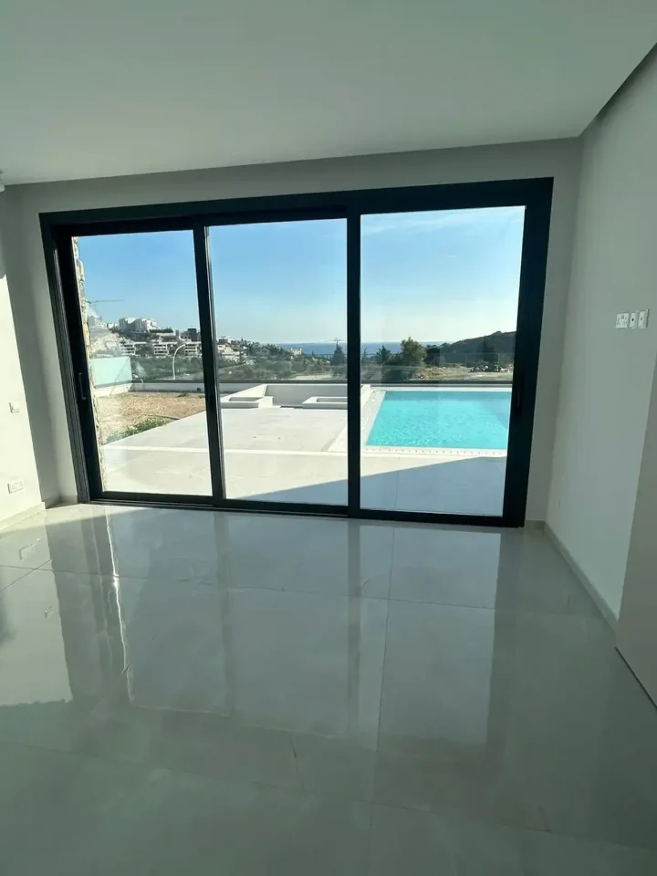 3-bedroom villa for rent 190 m² in Limassol, Agios Tychon