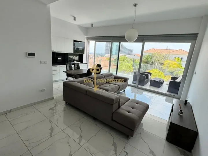 Apartments for rent 100 m² in Limassol, Germasogeia Tourist Area