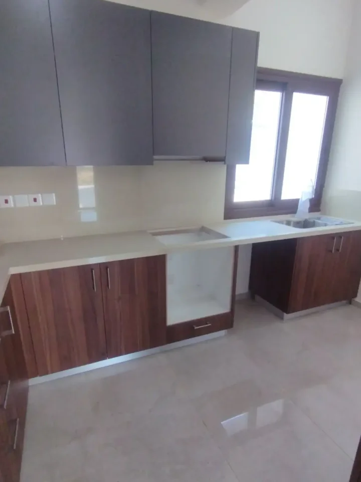 Μονοκατοικία προς ενοικίαση 250 μ² στην τοποθεσία Nicosia, Lakatameia - Archangelos-Anthoupoli