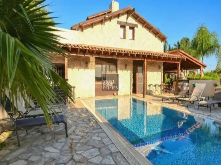 5-bedroom detached house for rent 200 m² in Famagusta, Protaras