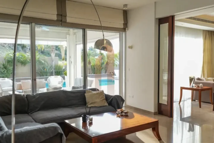4-bedroom detached house for rent 280 m² in Limassol, Germasogeia