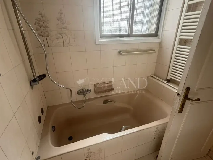 Semi-detached house for rent 200 m² in Limassol, Limassol - Agios Georgios