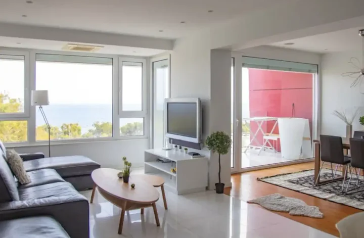 2-bedroom apartments for rent 118 m² in Limassol, Germasogeia Tourist Area