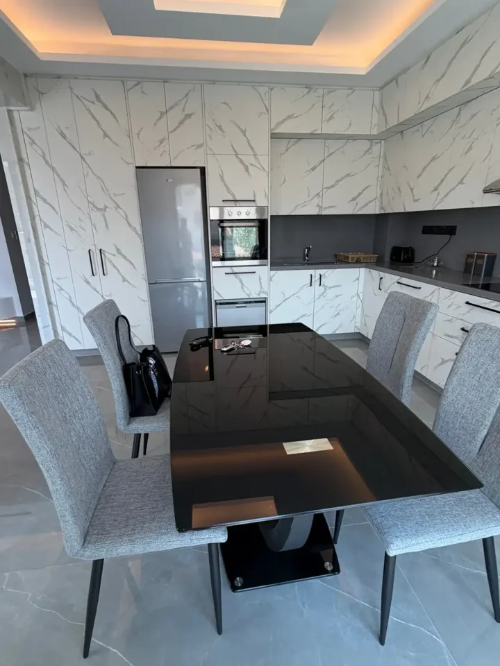 3-bedroom apartments for rent 130 m² in Limassol, Limassol - Agios Ioannis