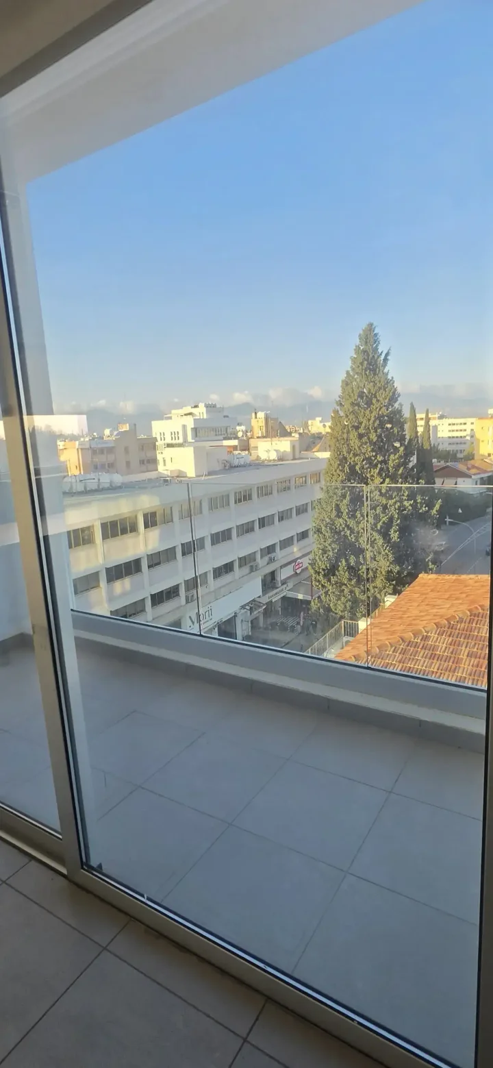 Office 120 m² for rent in Nicosia, Strovolos - Chryseleousa