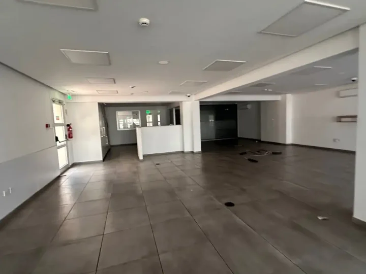 Trading area 380 m² for rent in Limassol, Agios Ioannis Lemesou