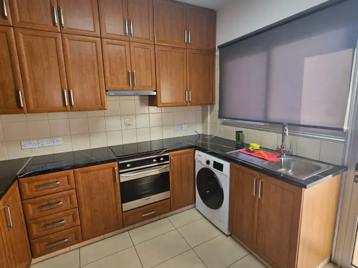 Apartments for rent 90 m² in Limassol, Limassol - Petrou Kai Pavlou
