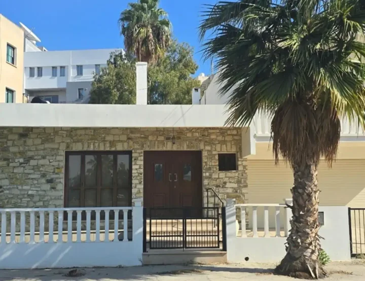 4-bedroom detached house for rent 200 m² in Larnaca, Larnaka - Chrysopolitissa
