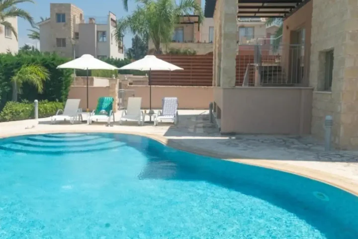 4-bedroom villa for rent 270 m² in Paphos, Polis Chrysochous