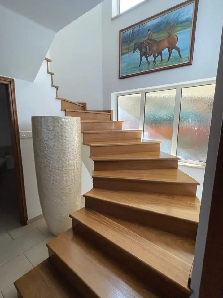 4-bedroom detached house for rent 220 m² in Limassol, Limassol - Omonia