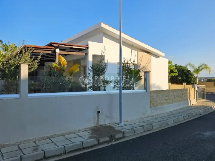 3-bedroom villa for rent 100 m² in Larnaca, Dekeleia