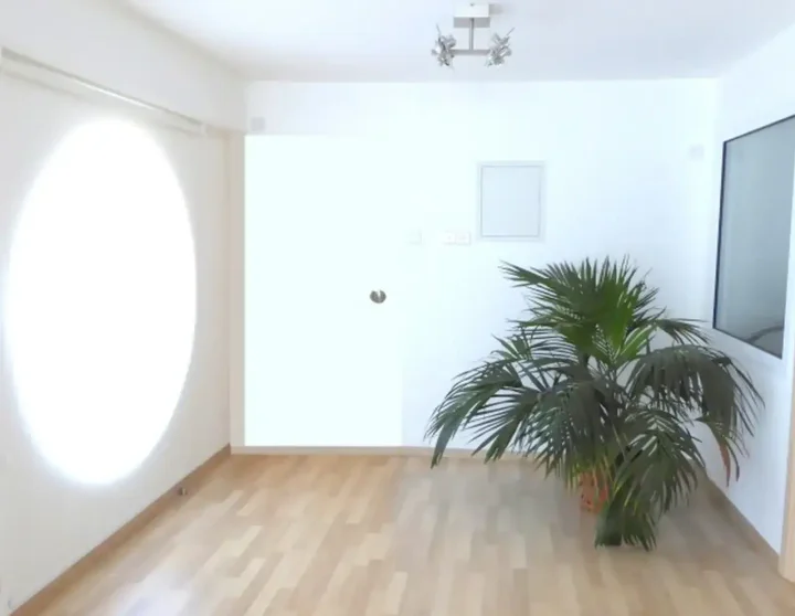 Office 100 m² for rent in Limassol, Panthea